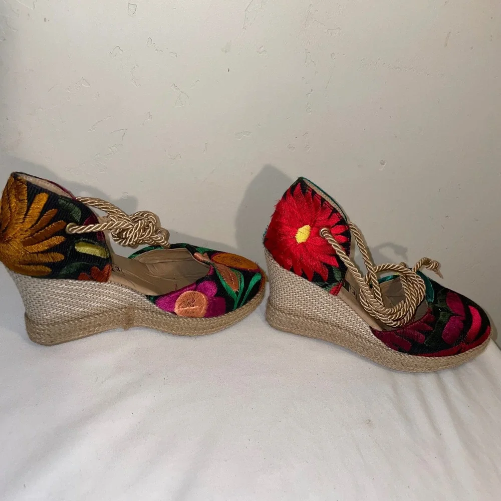 Ikal Bolom Floral Embroidered Wedge Espadrilles Rope Lace Up Sandals Size 3